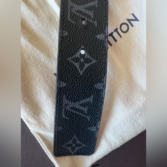Louis Vuitton Monogram Eclipse Reversible Belt - Picture 3 of 6